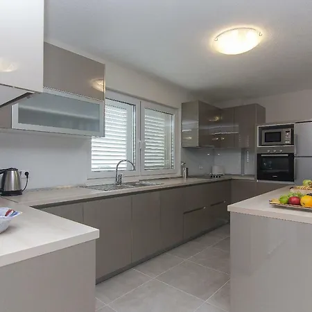 Apartament Rudez *