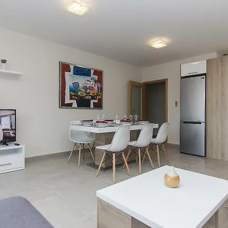 Apartament Rudez *
