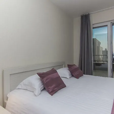 Rudez Apartament *