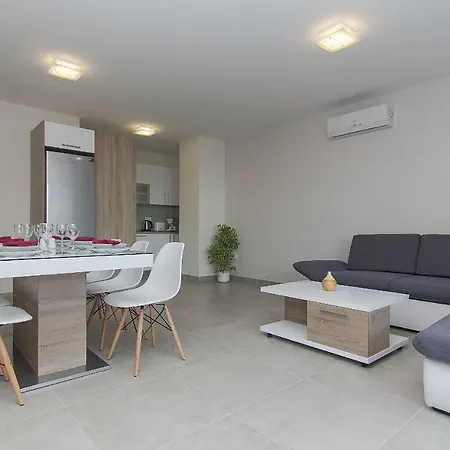Apartament Rudez